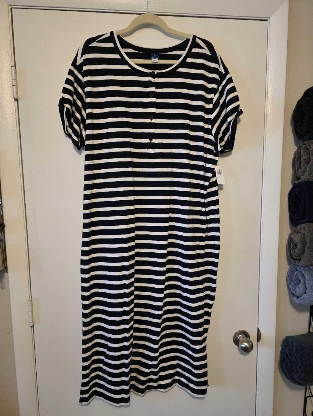 Old Navy Short Sleeved Striped Dress